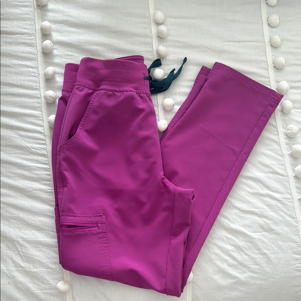 Figs scrubs